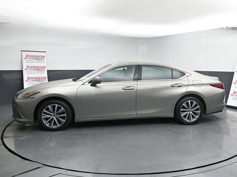 Used 2021 Lexus ES 350 w/ Accessory Package 2 image 5