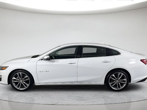 Used 2022 Chevrolet Malibu LT FWD image 12