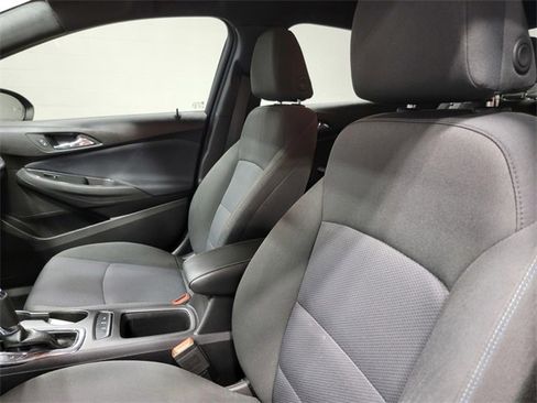 Used 2019 Chevrolet Cruze LT w/ Convenience Package image 12