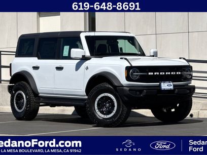 New 2026 Ford Bronco Outer Banks w/ Sasquatch Package