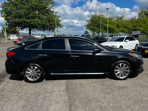 Used 2016 Hyundai Sonata Sport w/ Option Group 02 FWD image 2