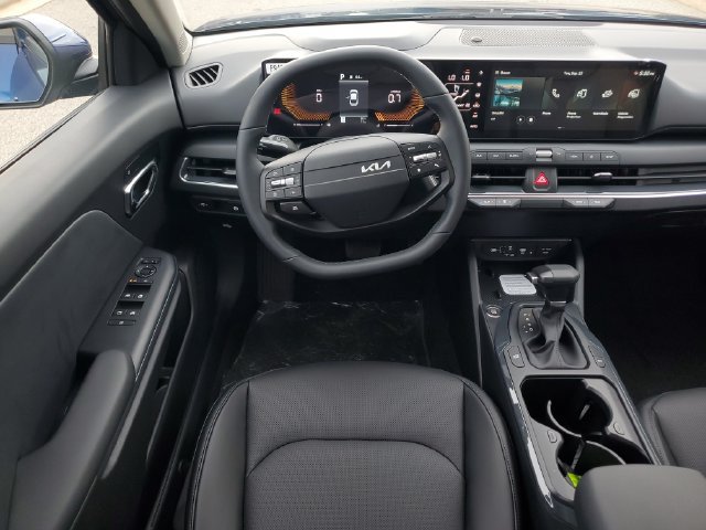 New 2026 Kia K4 EX FWD image 13