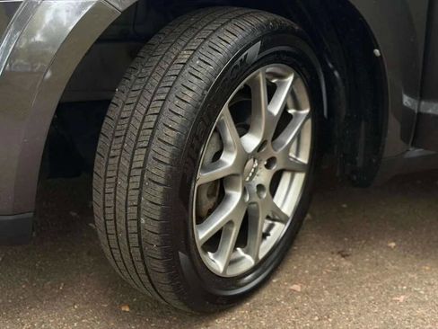 Used 2014 Dodge Journey R/T image 21