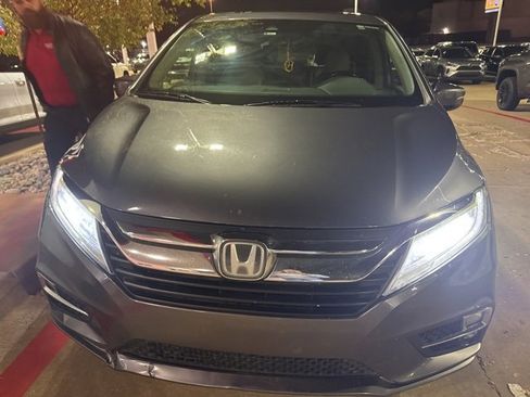Used 2020 Honda Odyssey Elite image 2