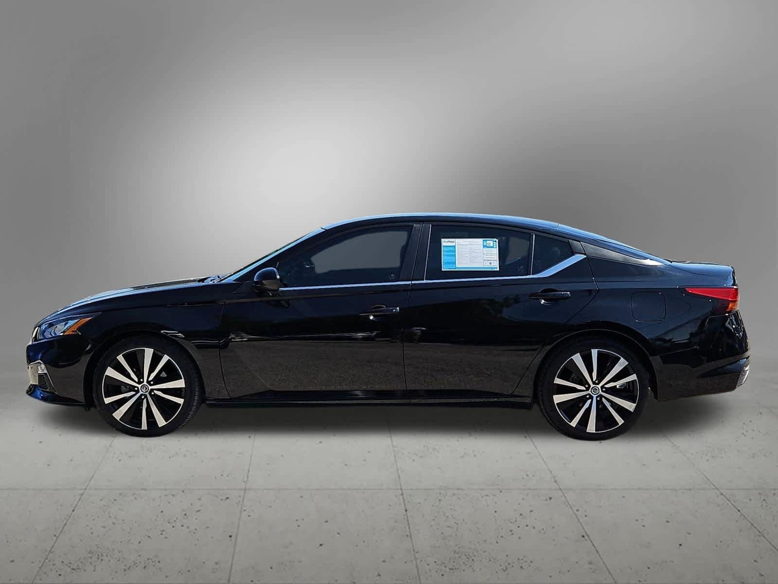 Used 2022 Nissan Altima 2.5 SR FWD image 3