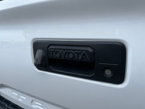 Used 2020 Toyota Tacoma TRD Sport w/ TRD Premium Sport Package AWD/4WD image 42