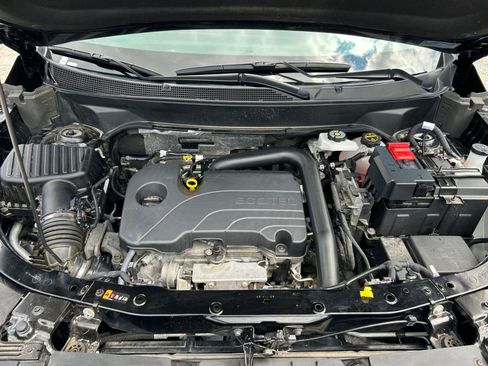 Used 2025 Chevrolet Equinox LT FWD image 27