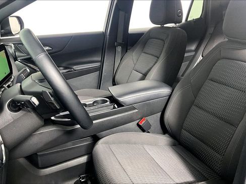 Used 2025 Chevrolet Equinox LT FWD image 23