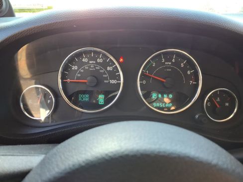 Used 2012 Jeep Wrangler Sahara w/ Dual Top Group image 15