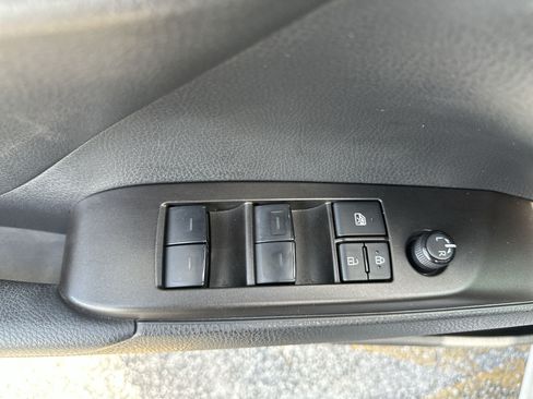 Used 2024 Toyota Camry SE w/ Convenience Package FWD image 15