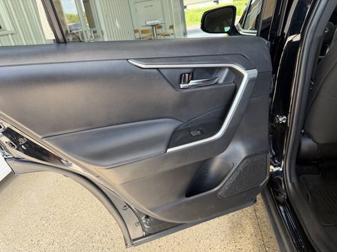 Used 2024 Toyota RAV4 SE AWD/4WD image 31