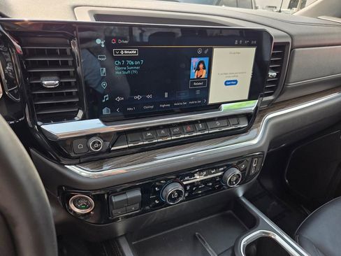 Certified 2024 Chevrolet Silverado 1500 LT Trail Boss w/ Convenience Package II image 26