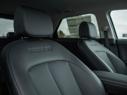 New 2026 Hyundai Ioniq 5 SEL image 12