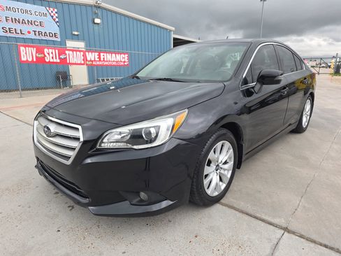 Used 2017 Subaru Legacy 2.5i Premium AWD/4WD image 3