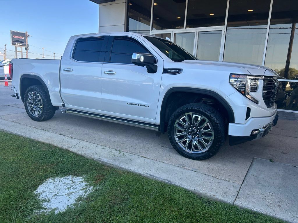 Used 2023 GMC Sierra 1500 Denali Ultimate AWD/4WD image 2