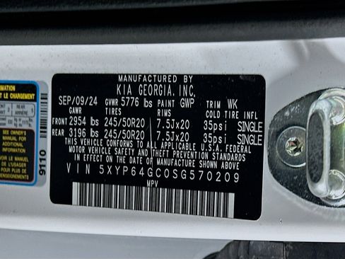 Used 2025 Kia Telluride S image 12