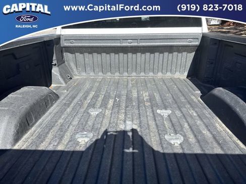 Used 2024 Chevrolet Silverado 2500 Custom w/ Custom Value Package image 16