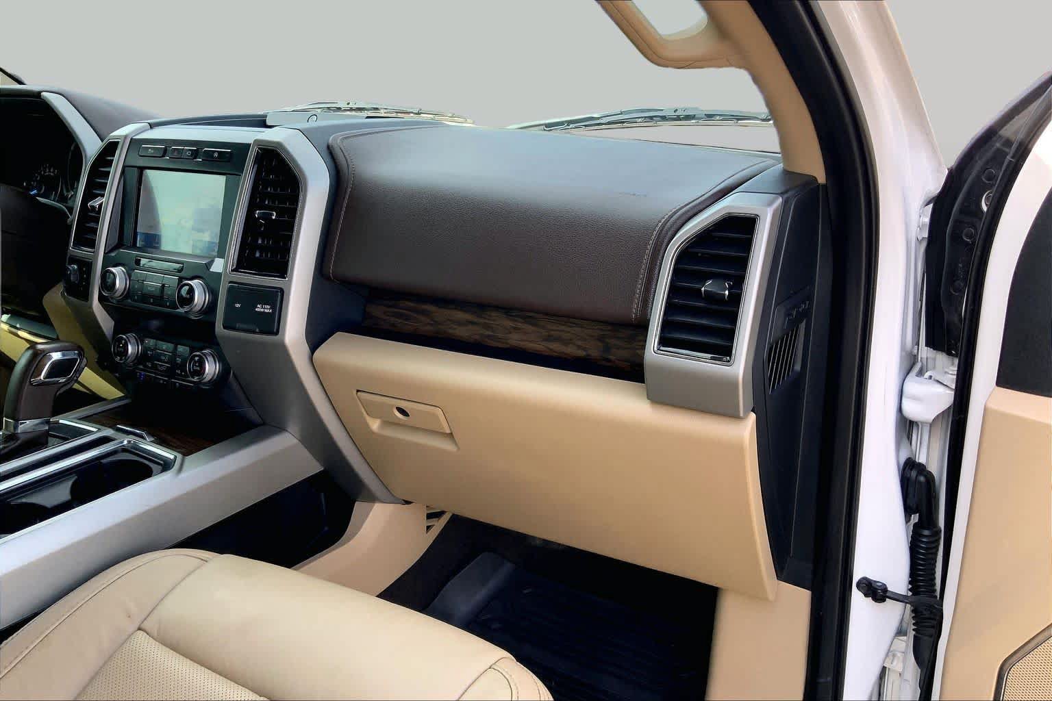 Used 2019 Ford F150 Lariat w/ Equipment Group 502A Luxury AWD/4WD image 19