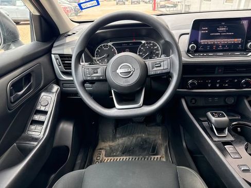 Certified 2024 Nissan Rogue S FWD image 15