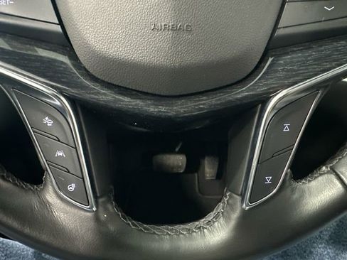 Used 2022 Cadillac XT5 Premium Luxury AWD/4WD image 13