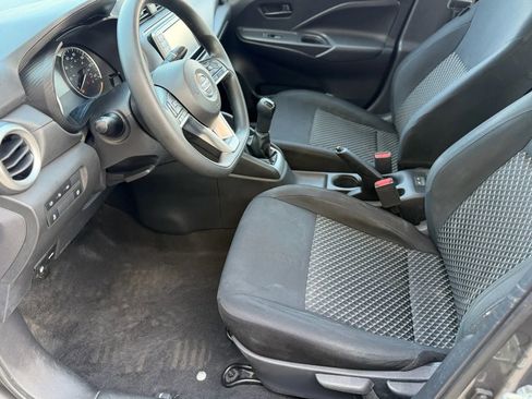 Used 2021 Nissan Versa S image 9