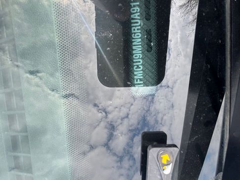 Used 2024 Ford Escape ST-Line image 10