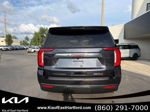 Used 2024 GMC Yukon AT4 w/ Technology Package AWD/4WD image 9