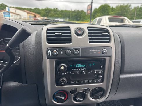 Used 2011 Chevrolet Colorado LT AWD/4WD image 26
