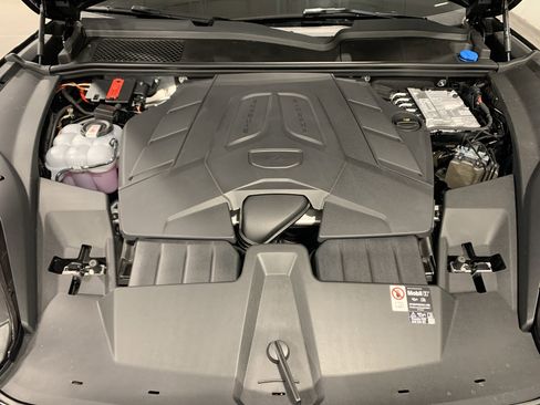 New 2026 Porsche Cayenne Coupe image 30