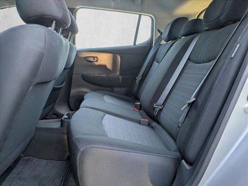 Used 2023 Nissan Leaf S image 17