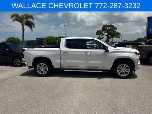 Used 2024 Chevrolet Silverado 1500 LTZ w/ Technology Package AWD/4WD image 3