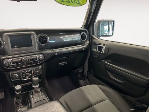 Used 2021 Jeep Wrangler Unlimited Sport AWD/4WD image 11