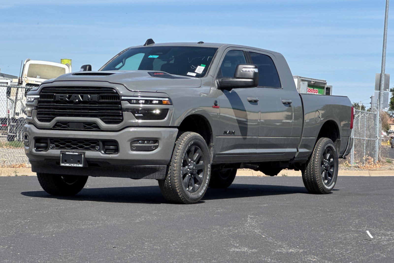 New 2026 RAM 2500 Laramie w/ Night Edition AWD/4WD image 7