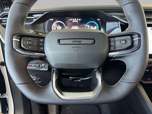 New 2026 Jeep Cherokee Limited image 14