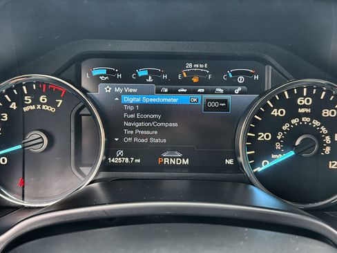 Used 2019 Ford F150 Platinum w/ Equipment Group 701A Luxury AWD/4WD image 15