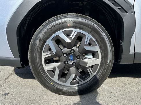 Used 2026 Subaru Forester Premium AWD/4WD image 8
