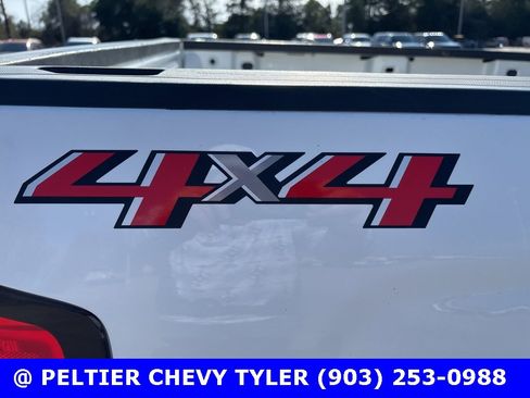 Used 2018 Chevrolet Silverado 1500 LT w/ All Star Edition image 9