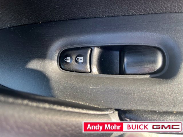 Used 2018 Nissan Rogue S AWD/4WD image 41