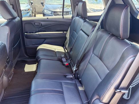 Used 2024 Honda Passport TrailSport image 17