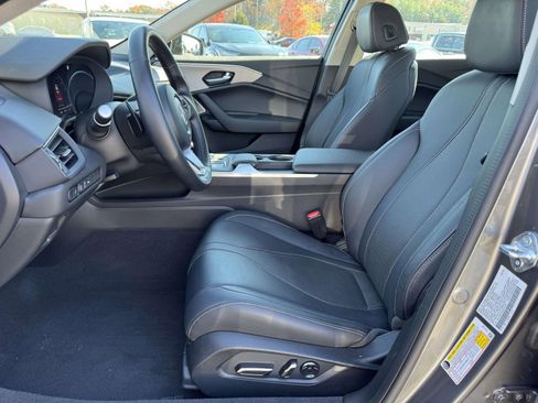 Certified 2025 Acura TLX w/ Technology Package image 15