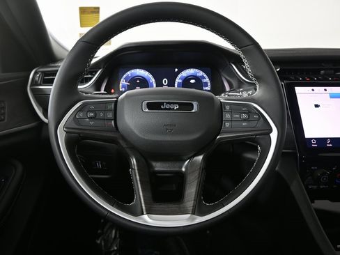 New 2025 Jeep Grand Cherokee Limited w/ Trailer Tow Package image 33