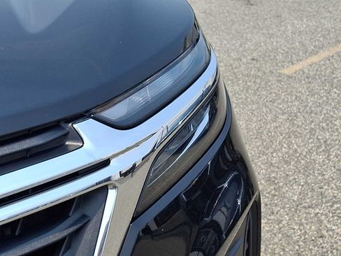 Used 2023 Chevrolet Equinox LS AWD/4WD image 9