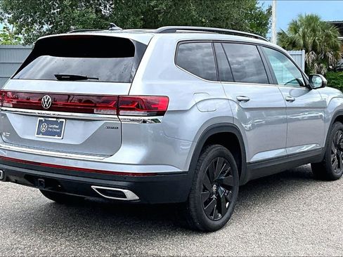 Certified 2026 Volkswagen Atlas SE w/ Black Wheel Package AWD/4WD image 5