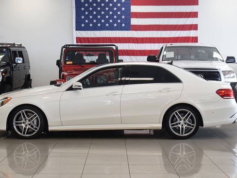 Used 2014 Mercedes-Benz E 550 4MATIC Sedan image 4