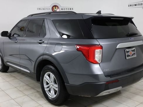 Used 2022 Ford Explorer XLT w/ Equipment Group 202A image 4