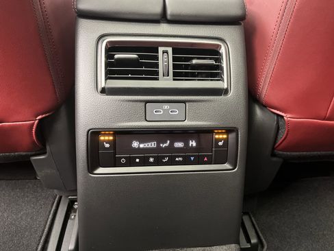 Certified 2025 MAZDA CX-70 Plug-In Hybrid w/ Premium Plus image 13