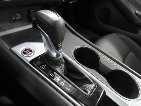 Used 2024 Nissan Altima 2.5 S FWD image 26