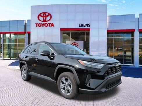 Certified 2025 Toyota RAV4 XLE image 31