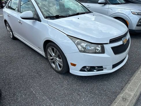 Used 2014 Chevrolet Cruze LTZ w/ RS Package FWD image 5