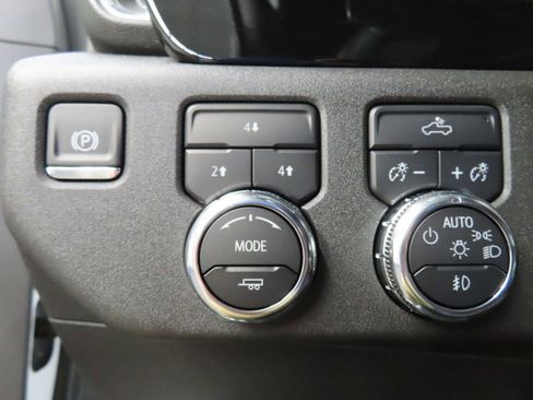 Used 2025 GMC Sierra 2500 SLE w/ SLE Convenience Package AWD/4WD image 53
